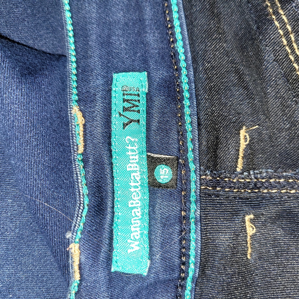 Jeans - Picture 8 of 9